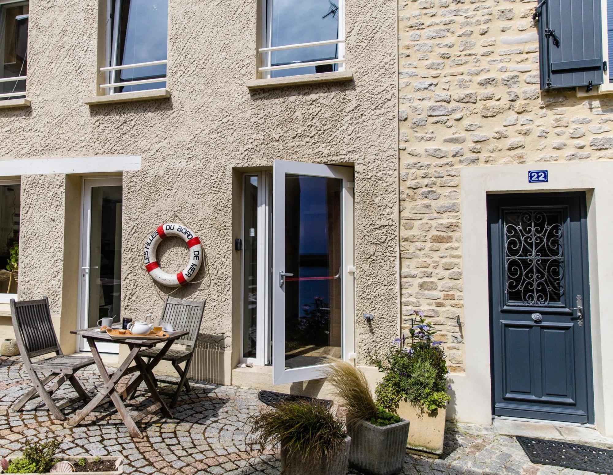 Mer nature, appartement spacieux by Les Filles du Bord de Mer, petite terrasse vue mer Port-en-Bessin-Huppain Extérieur photo