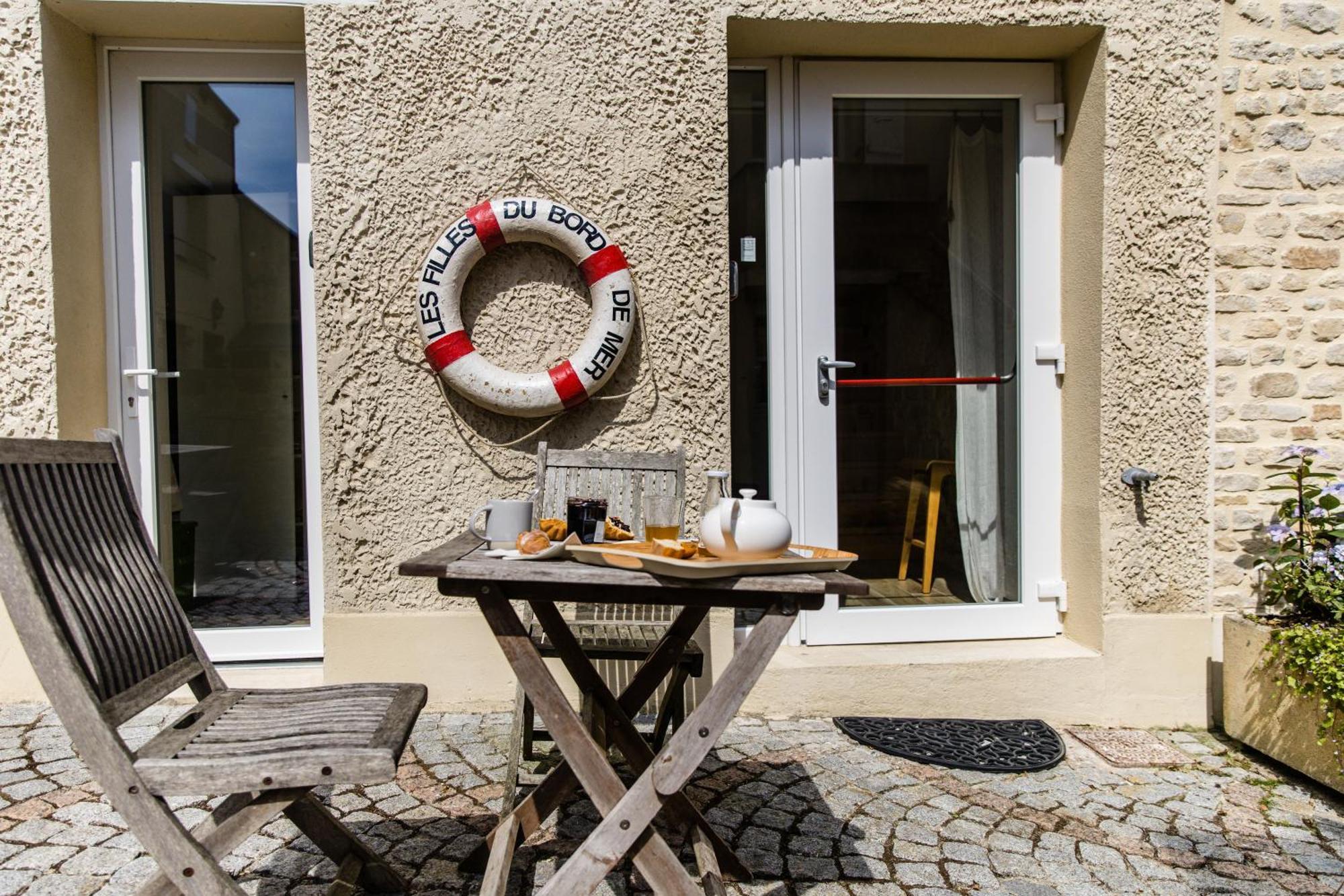 Mer nature, appartement spacieux by Les Filles du Bord de Mer, petite terrasse vue mer Port-en-Bessin-Huppain Extérieur photo