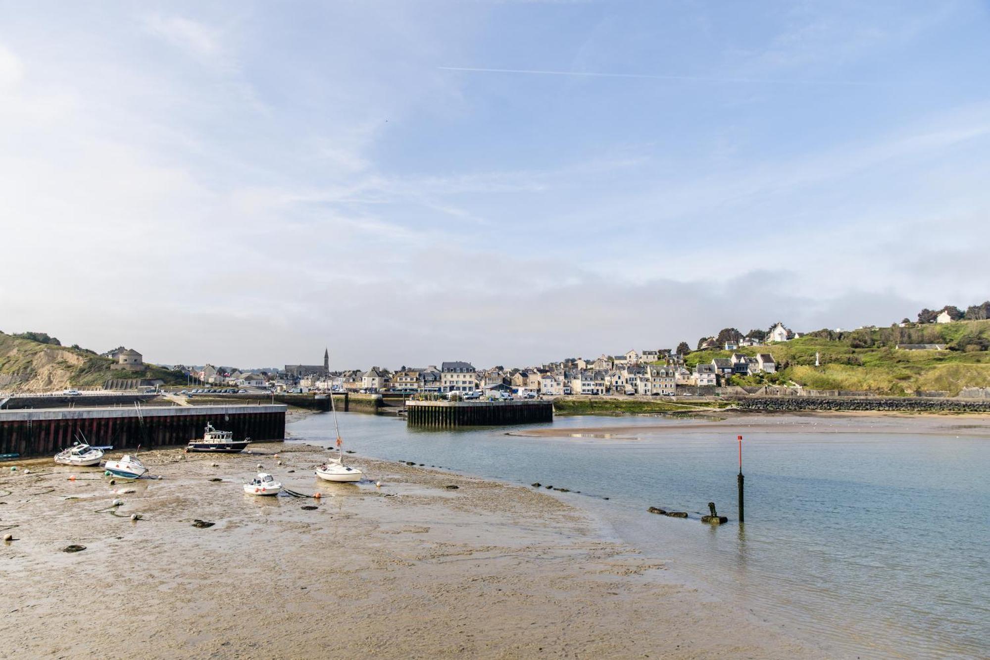 Mer nature, appartement spacieux by Les Filles du Bord de Mer, petite terrasse vue mer Port-en-Bessin-Huppain Extérieur photo